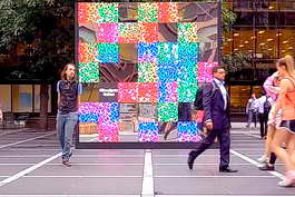 光影变幻：The Cube灯光交互雕塑